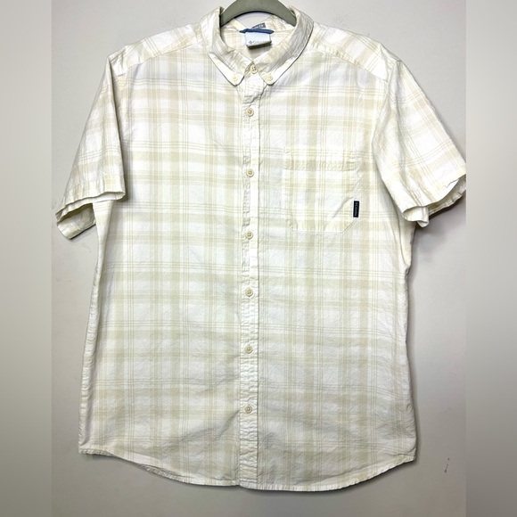 Men’s Columbia Large Beige/White Plaid S/S Button Down Shirt. Regular Fit. - Picture 1 of 8